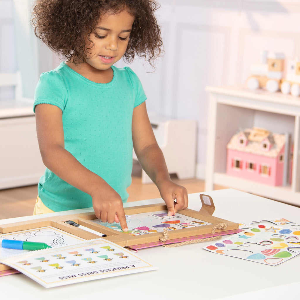 Educational Natural Play Play Draw Create Reusable Drawing & Magnet Kit Princesses