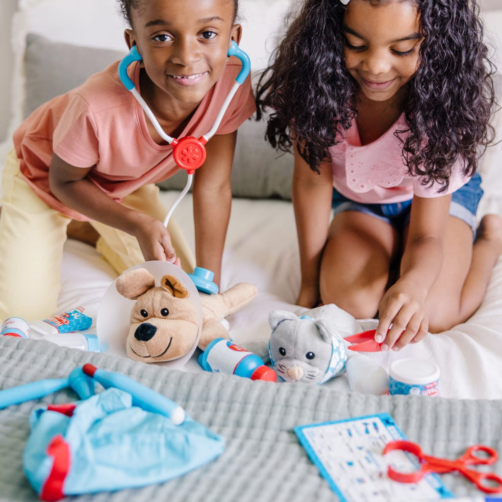 Educational Examine & Treat Pet Vet Play Set