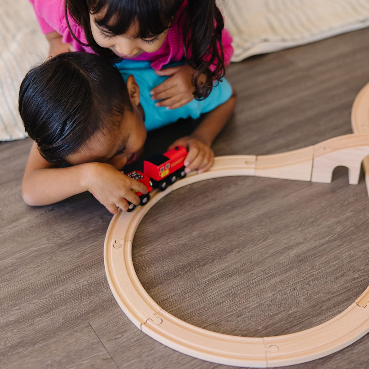 Educational Figure 8 Train Set