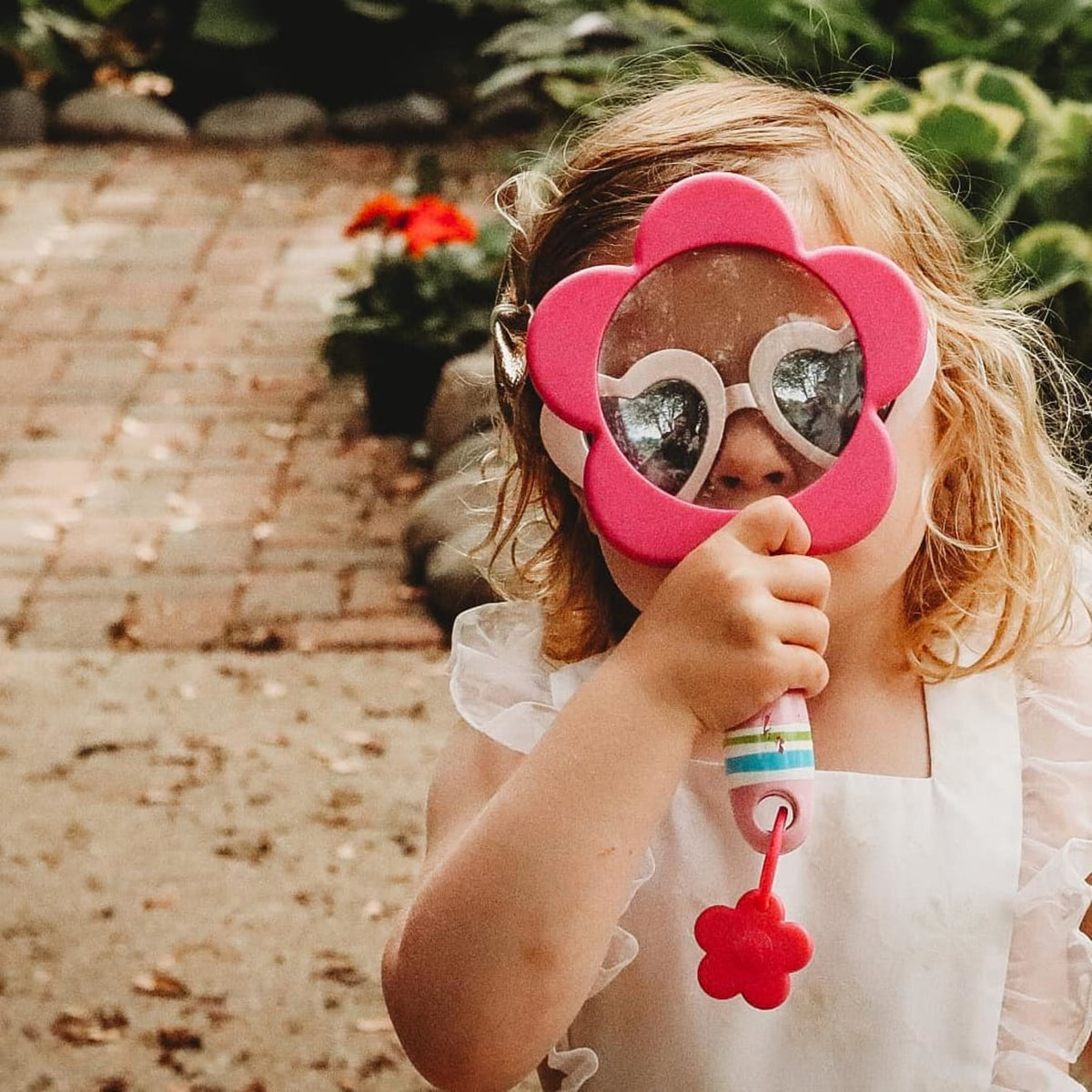 Educational Pretty Petals Magnifier