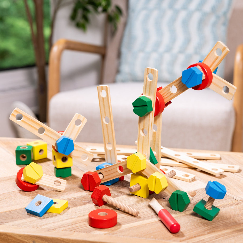Educational Construction Set in a Box