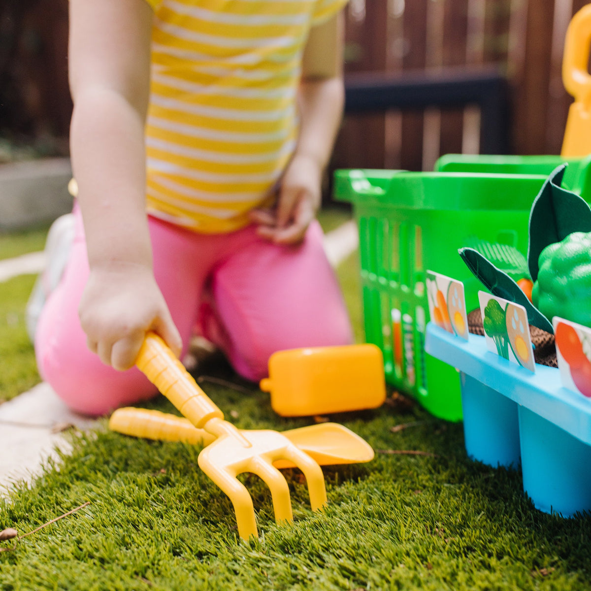 Educational Lets Explore Vegetable Gardening Play Set